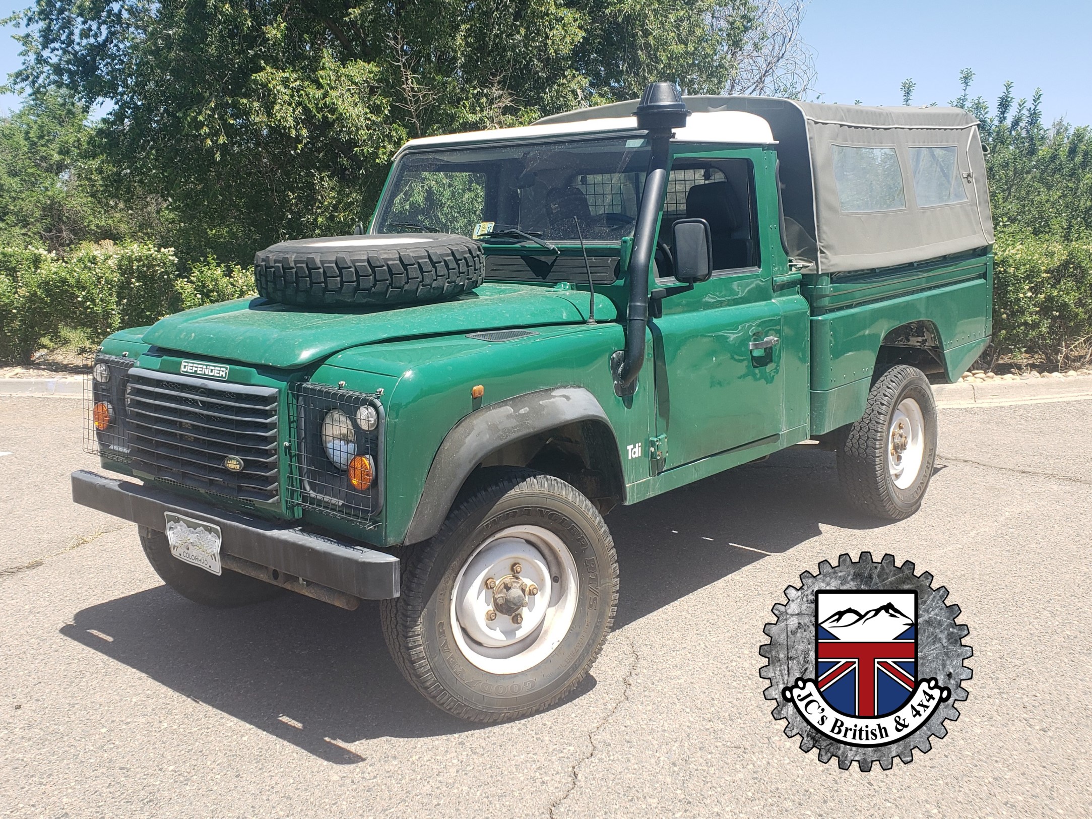 1990 Land Rover DEFENDER 110 Pickup preview